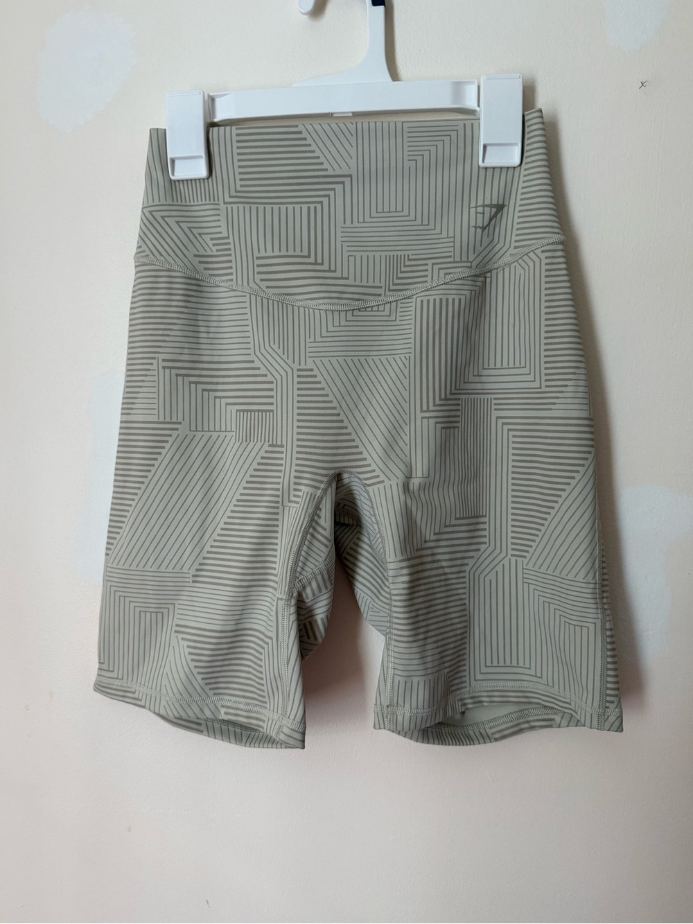 Gymshark High-Waist Geo Stripe Biker Shorts in Light Sage